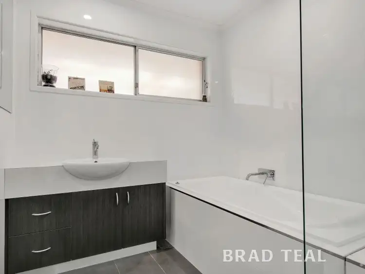 Fifth view of Homely house listing, 8 Revell Crescent, St Albans VIC 3021
