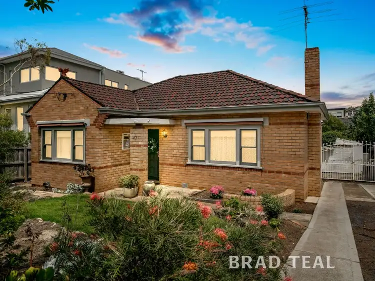 42 Aberdeen Street, Aberfeldie VIC 3040