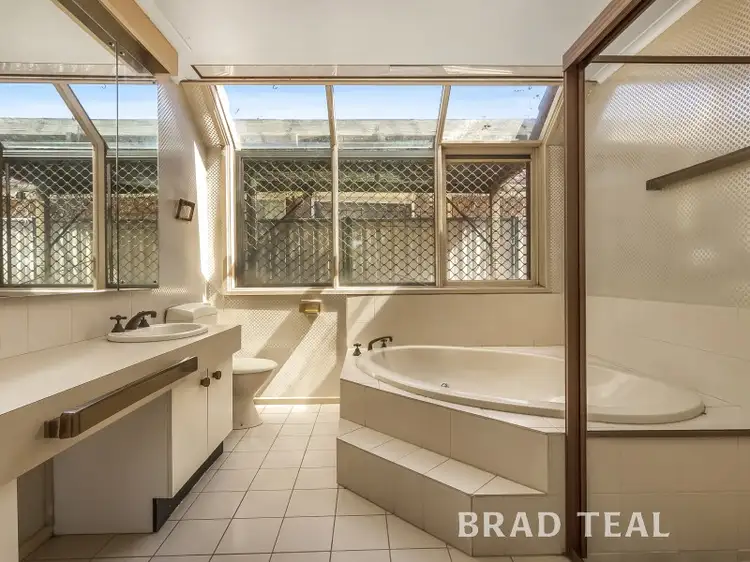 Fifth view of Homely house listing, 11 Allard Court, Keilor Downs VIC 3038