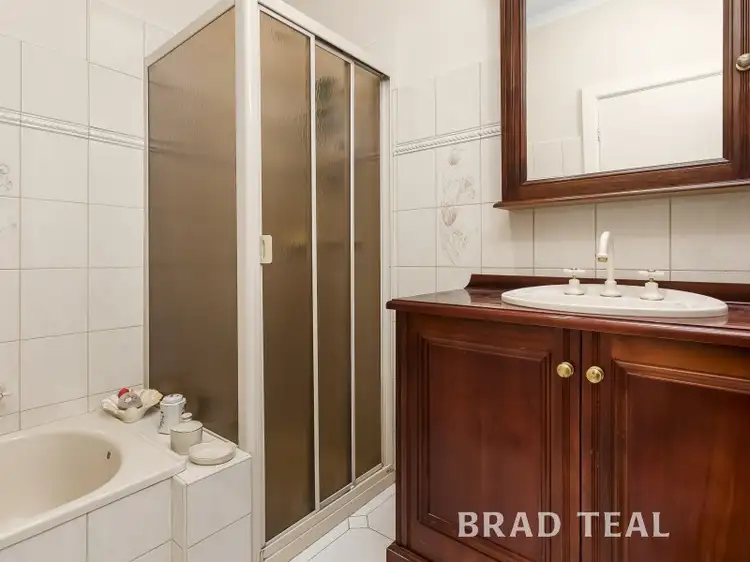 Sixth view of Homely house listing, 8 Roslyn Street, Strathmore VIC 3041