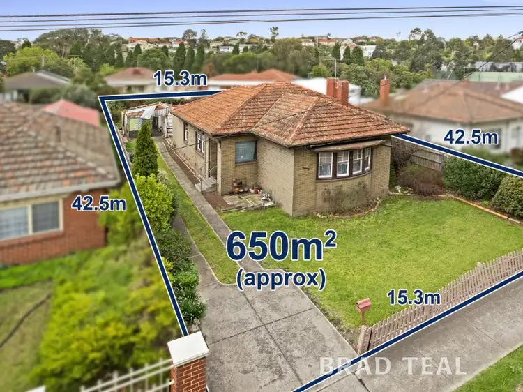 14 Woodland Street, Strathmore VIC 3041