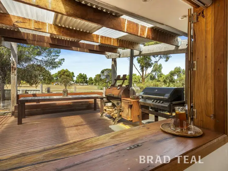 Sixth view of Homely house listing, 10 Huon Court, Keilor VIC 3036