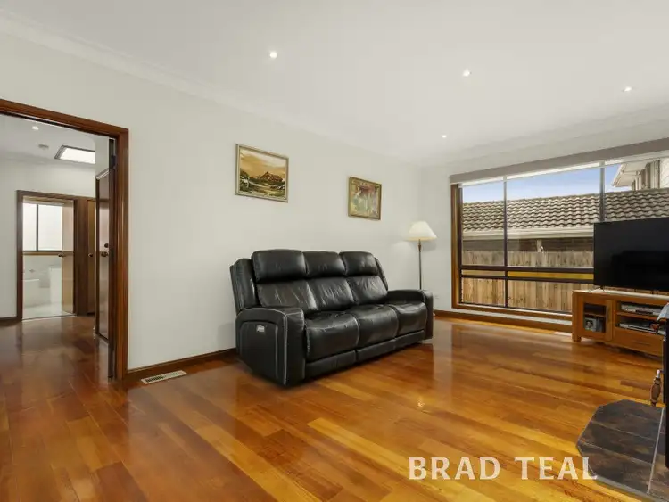 Fifth view of Homely house listing, 32 Messina Crescent, Taylors Lakes VIC 3038