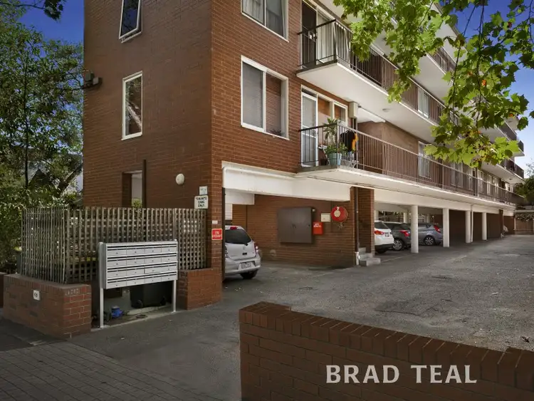 9/49 Farnham St, Flemington VIC 3031
