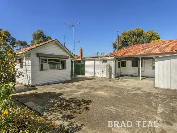 Sixth view of Homely house listing, 10 Curtin Avenue, Brunswick West VIC 3055