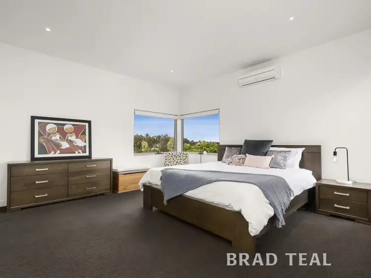 Sixth view of Homely house listing, 2 Shoalhaven Drive, Caroline Springs VIC 3023