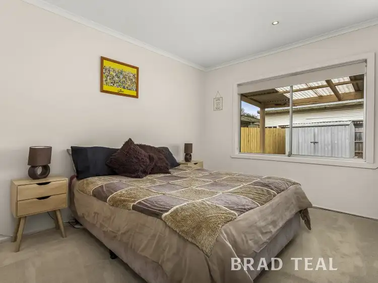 Fifth view of Homely house listing, 2 Cook Court, Sunbury VIC 3429