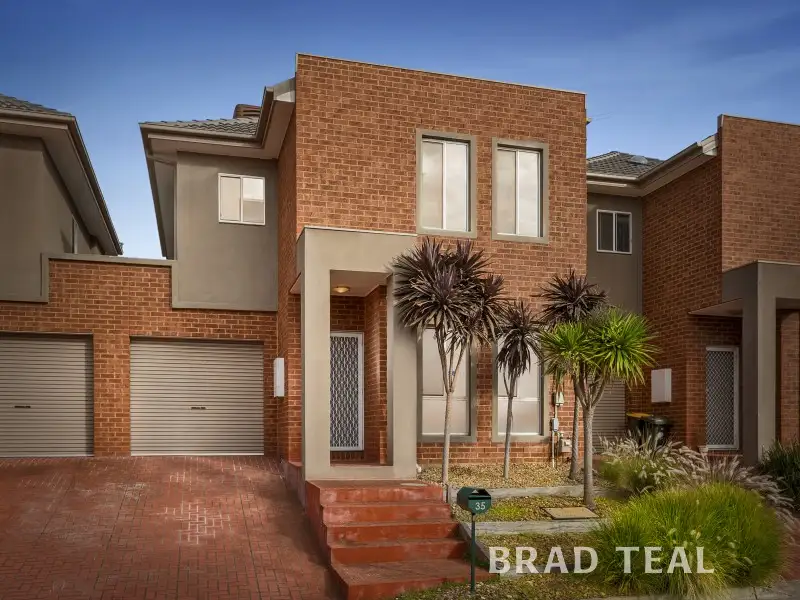 Main view of Homely townhouse listing, 35 Balerno Circle, Gowanbrae VIC 3043