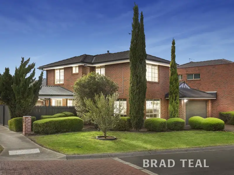 Main view of Homely townhouse listing, 1/23 Messina Crescent, Taylors Lakes VIC 3038