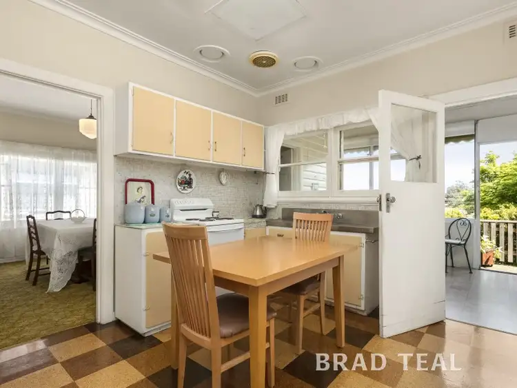 Fifth view of Homely house listing, 18 Beatrice Avenue, Aberfeldie VIC 3040