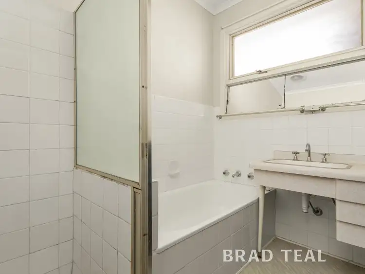 Fifth view of Homely unit listing, 1/17 Ballater Street, Essendon VIC 3040