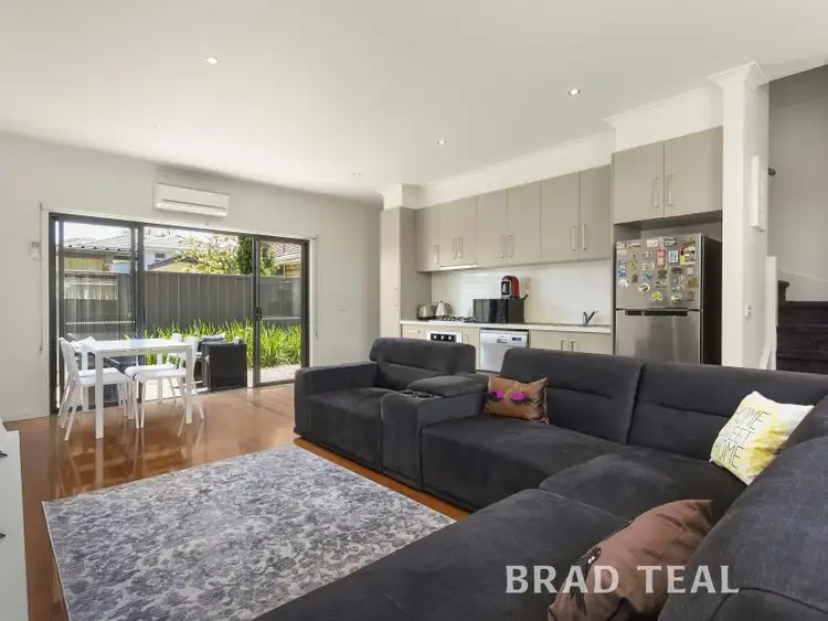 Second view of Homely unit listing, 2/7 Rhodes Parade, Pascoe Vale VIC 3044