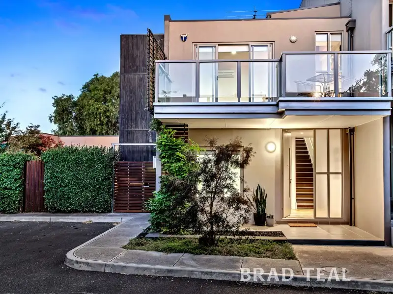 Main view of Homely townhouse listing, 17/4-12 Fisher Parade, Ascot Vale VIC 3032