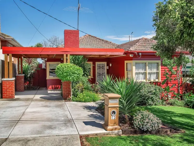 13 Warren Street, Pascoe Vale South VIC 3044