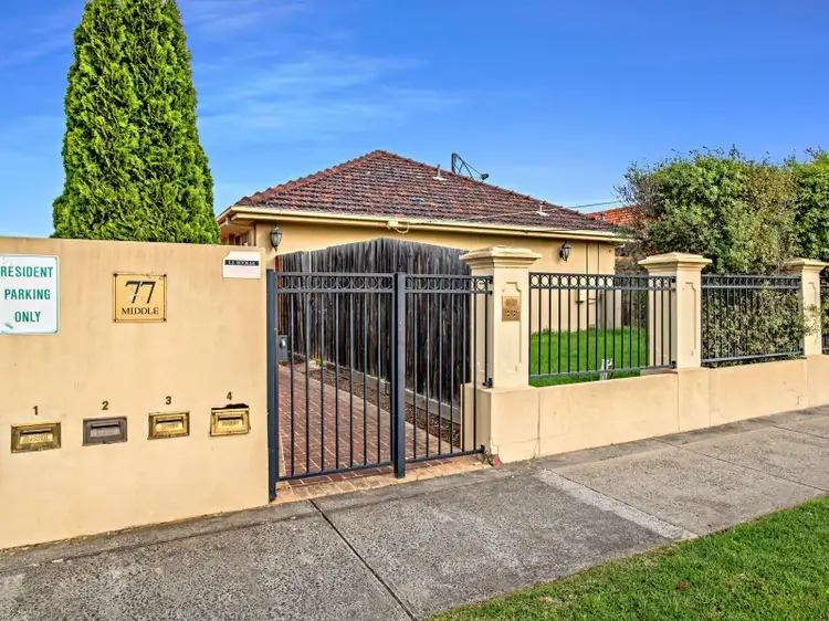 1/77 Middle Street, Hadfield VIC 3046
