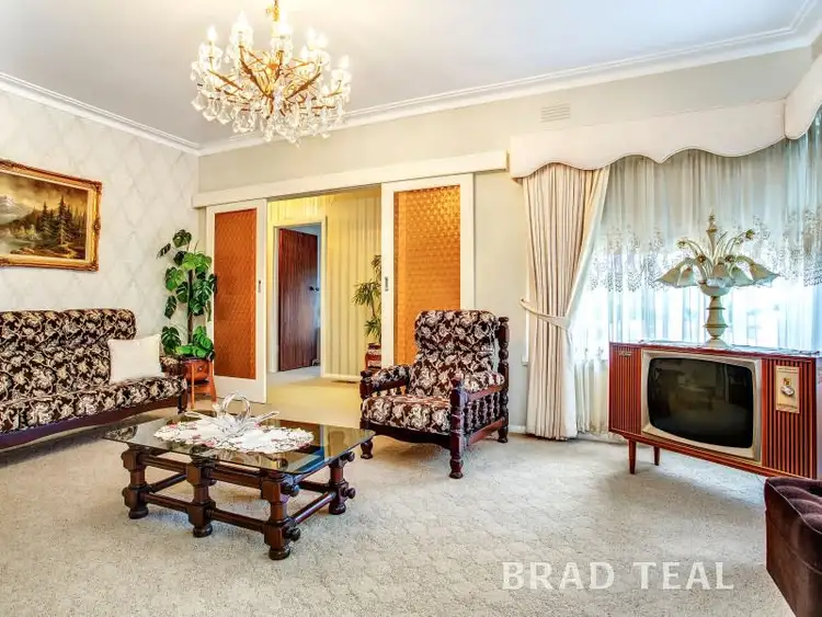 Fifth view of Homely house listing, 16 Sovereign Way, Avondale Heights VIC 3034