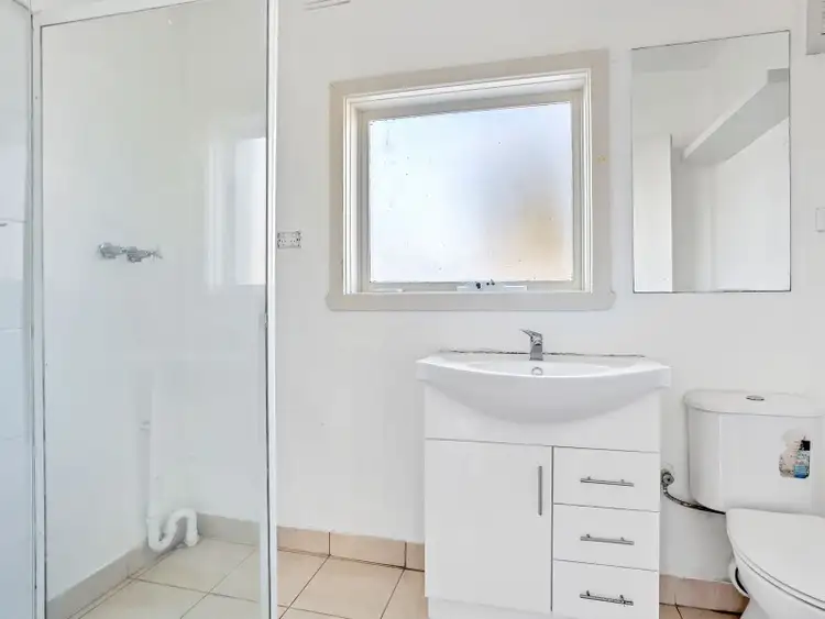 Fourth view of Homely apartment listing, 1/164 Leamington Street, Reservoir VIC 3073