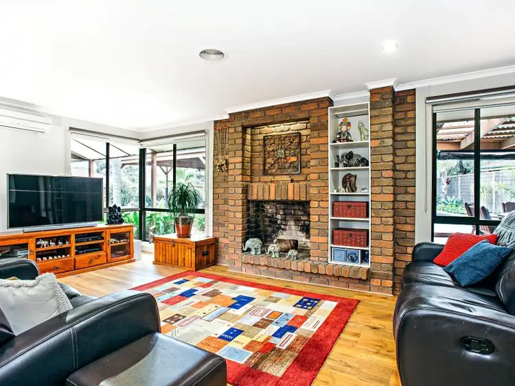 Third view of Homely house listing, 2 Maringa Court, Keilor Downs VIC 3038