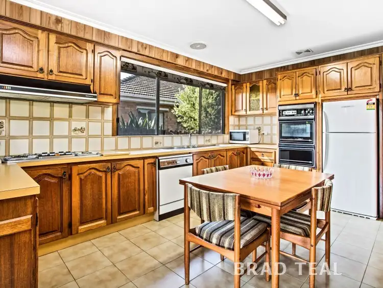 Fifth view of Homely house listing, 10 Magnolia Street, Oak Park VIC 3046