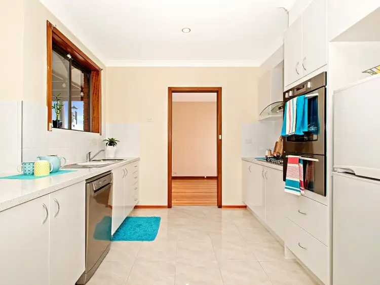 Second view of Homely house listing, 4 Woona Place, Keilor Downs VIC 3038