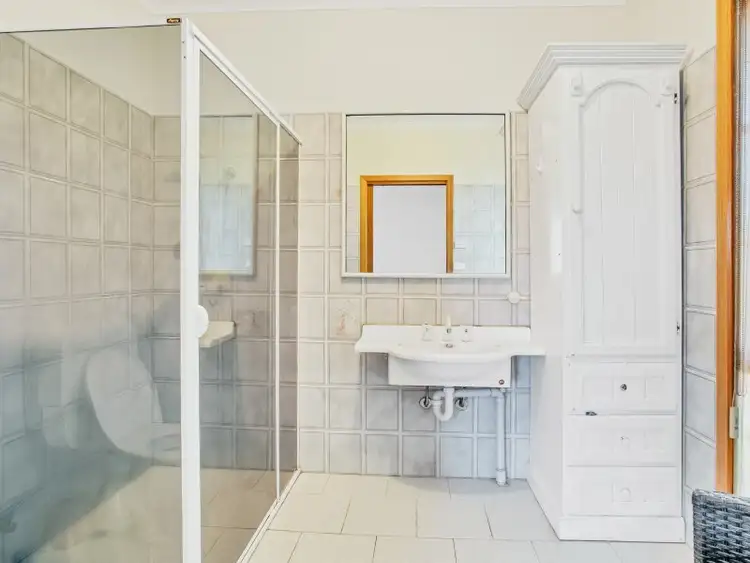Fifth view of Homely house listing, 86 Hilton Street, Hadfield VIC 3046