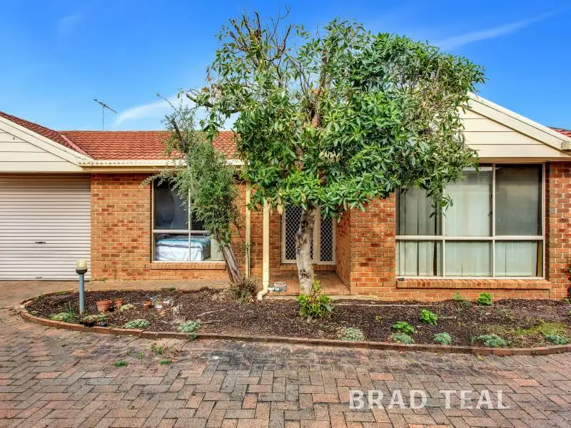 Main view of Homely unit listing, 2/35 Elizabeth Street, St Albans VIC 3021