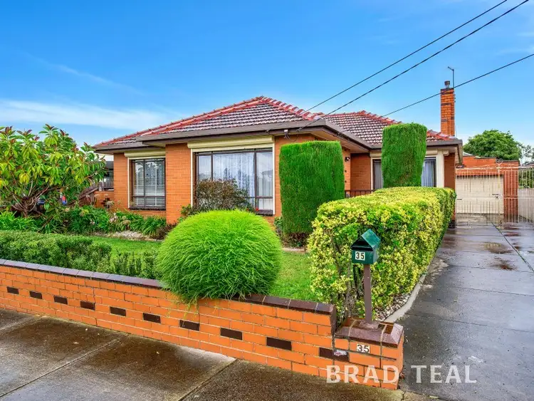 35 Chelmsford Crescent, St Albans VIC 3021