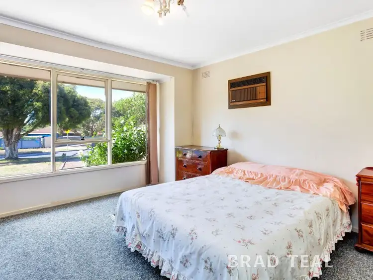 Fifth view of Homely house listing, 5 Melba Avenue, Sunbury VIC 3429
