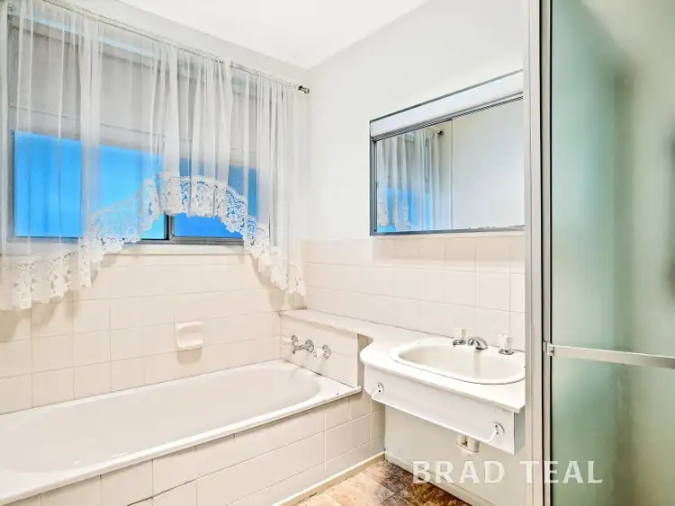 Fifth view of Homely house listing, 1 Forest Court, Gladstone Park VIC 3043