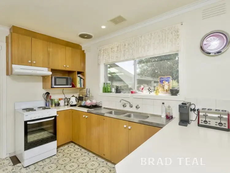 Fifth view of Homely house listing, 2 Darwin Street, Sunbury VIC 3429