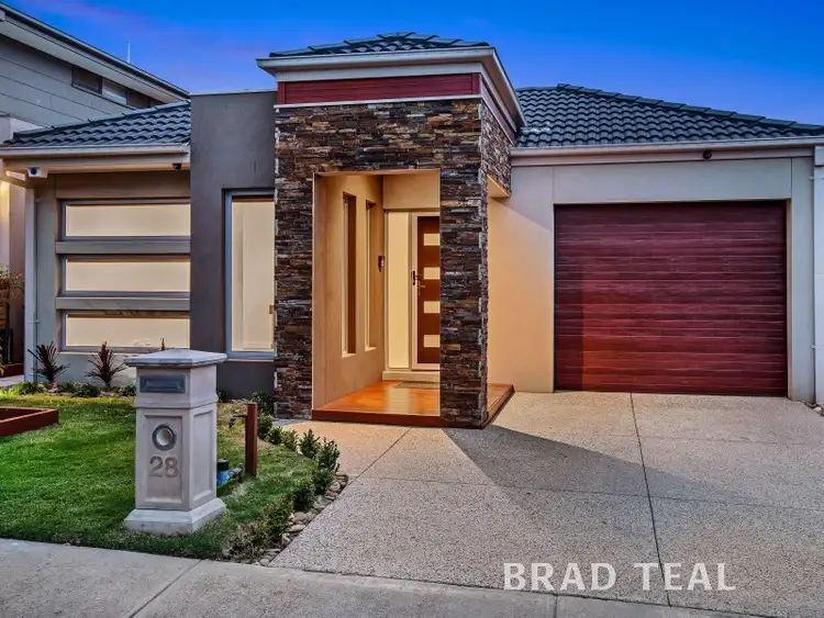 28 Goodenia Way, Caroline Springs VIC 3023
