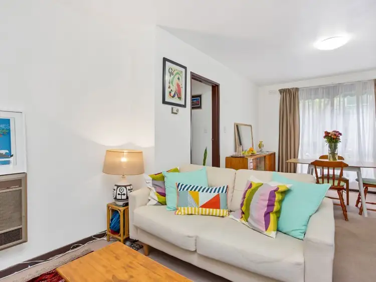 2/1 Forrester Street, Essendon VIC 3040