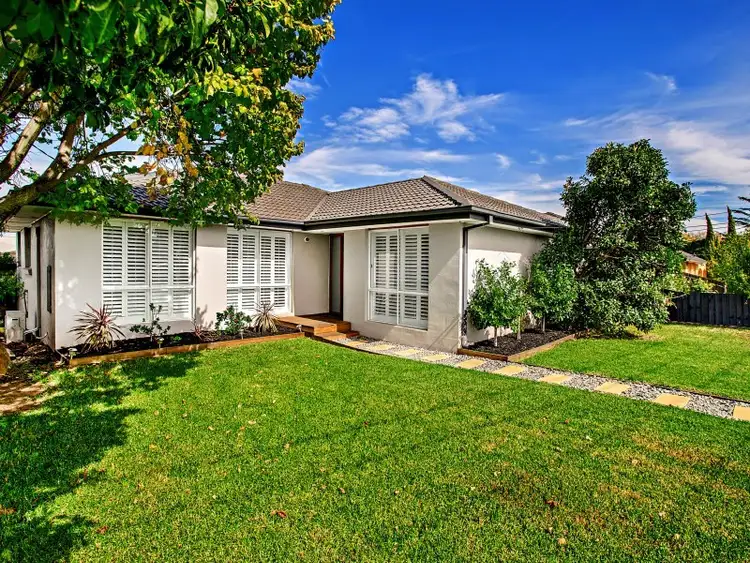 1 Tarwin Court, Keilor VIC 3036