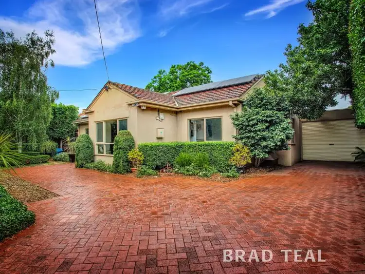 102 Hoffmans Road, Essendon VIC 3040