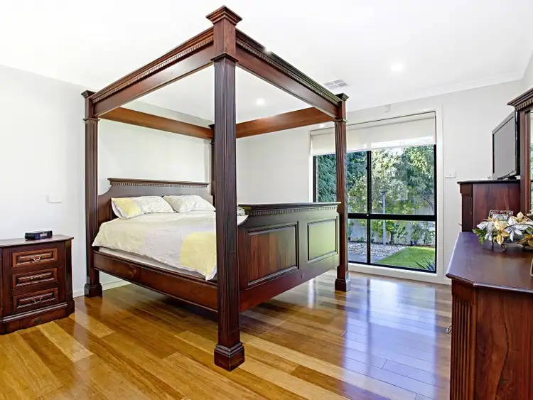 Sixth view of Homely house listing, 15 Marquet Court, Hillside VIC 3037