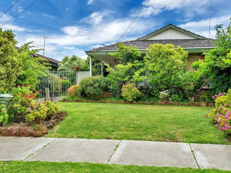 20 Campaspe Crescent, Keilor VIC 3036