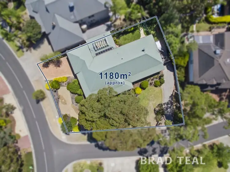 Second view of Homely house listing, 32 Fullwood Drive, Sunbury VIC 3429