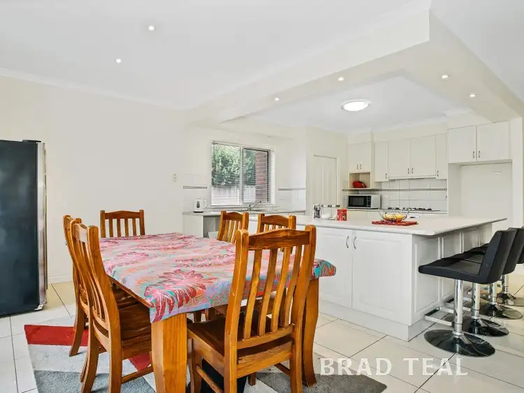 Sixth view of Homely house listing, 5 Barlow Close, Caroline Springs VIC 3023