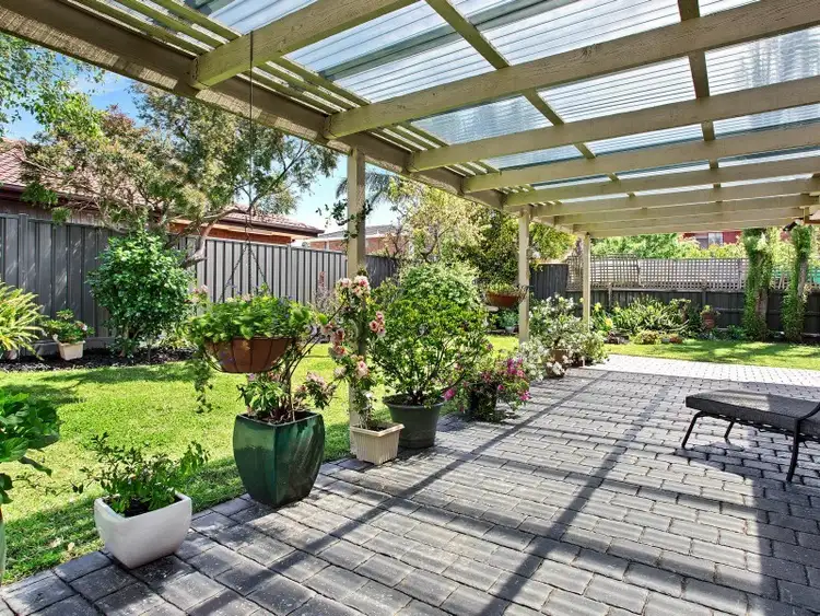 Sixth view of Homely house listing, 10 Ventura Court, Taylors Lakes VIC 3038