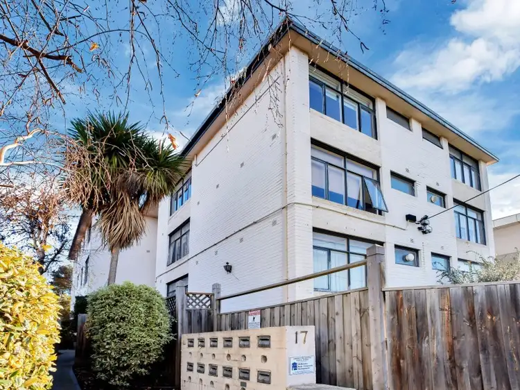 4/17 Bulla Road, Essendon North VIC 3041
