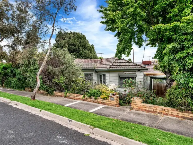 1A Lothair Street, Pascoe Vale South VIC 3044
