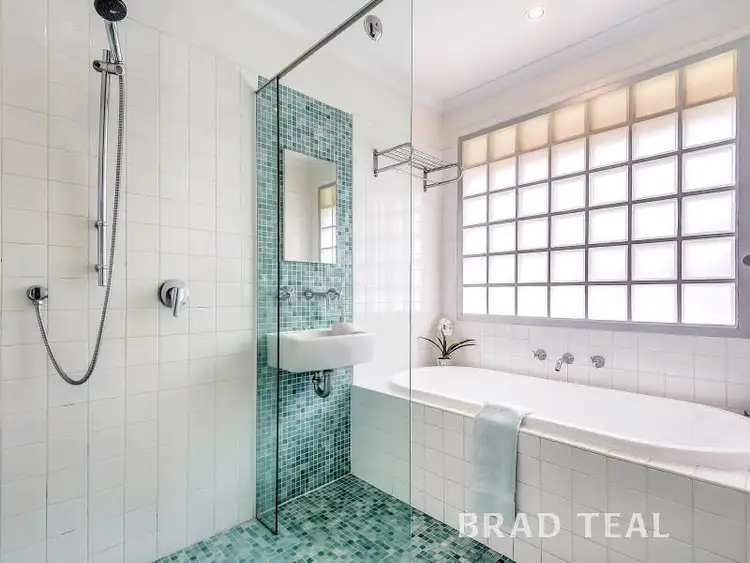 Sixth view of Homely unit listing, 2/399 Buckley Street, Aberfeldie VIC 3040