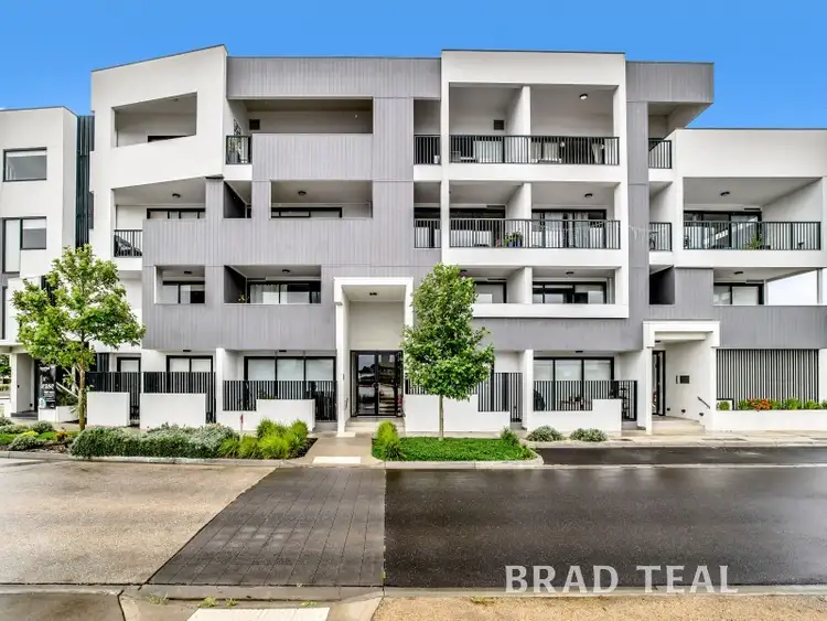 14/76 The Esplanade, Caroline Springs VIC 3023