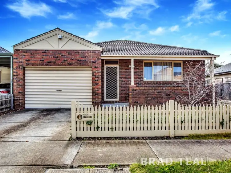 Main view of Homely unit listing, 1/48 Teague Street, Niddrie VIC 3042