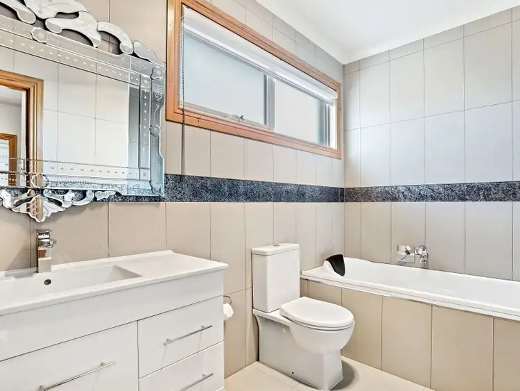 Sixth view of Homely townhouse listing, 1/5 Farringdon Street, Pascoe Vale VIC 3044