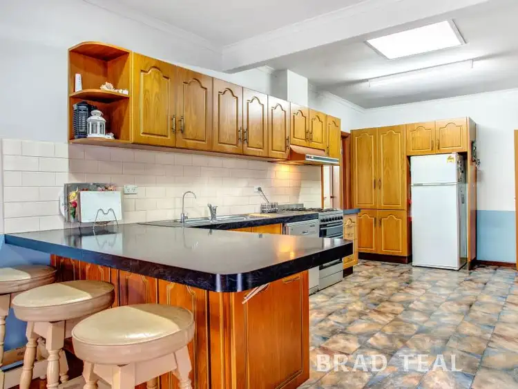 Fourth view of Homely house listing, 27 First Avenue, Strathmore VIC 3041