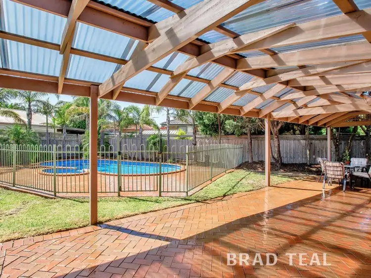 Fifth view of Homely house listing, 8 Madison Close, Taylors Lakes VIC 3038