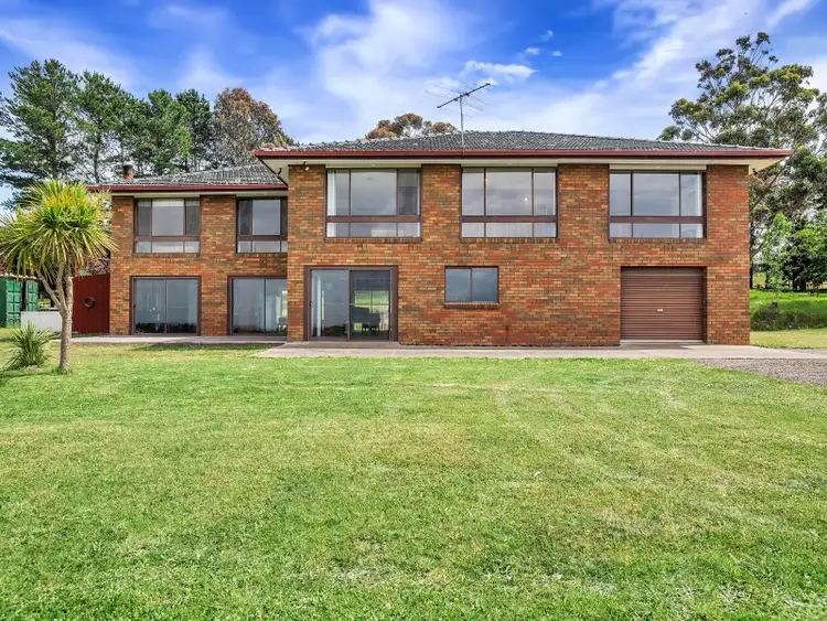 123 Lock Road, Gisborne South VIC 3437
