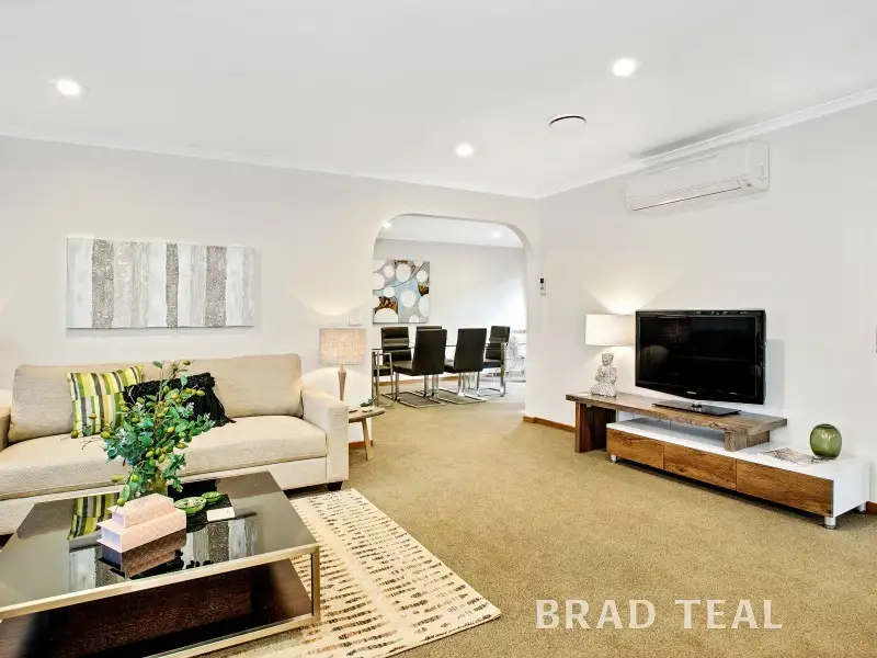 Main view of Homely unit listing, 1/143 Bradshaw Street, Essendon VIC 3040