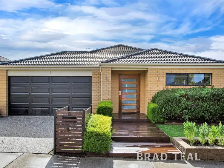 8 Joyce Grove, Taylors Hill VIC 3037
